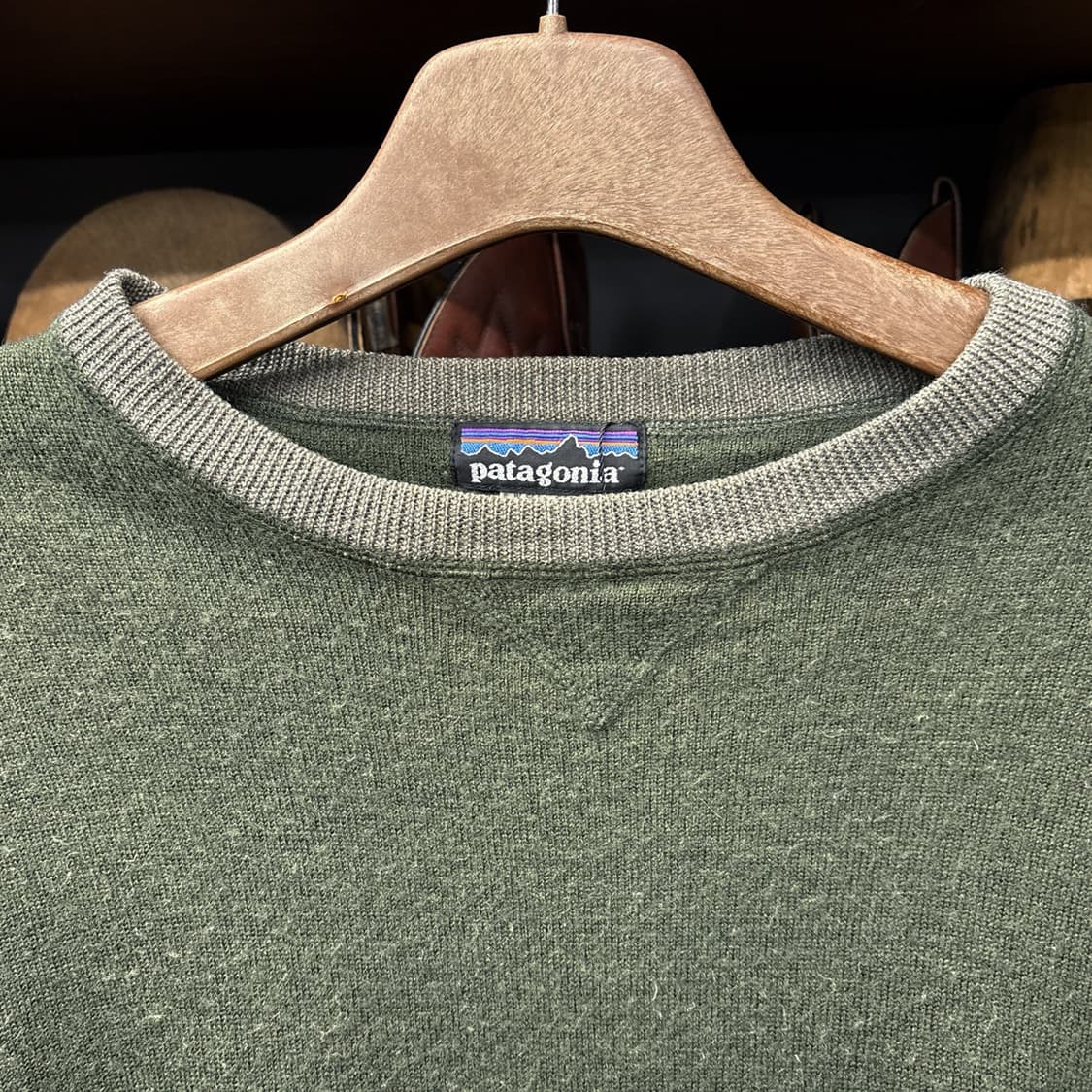 파타고니아 메리노울 코만도 니트 플리스 스웻셔츠 올리브 N885 상품이미지7
