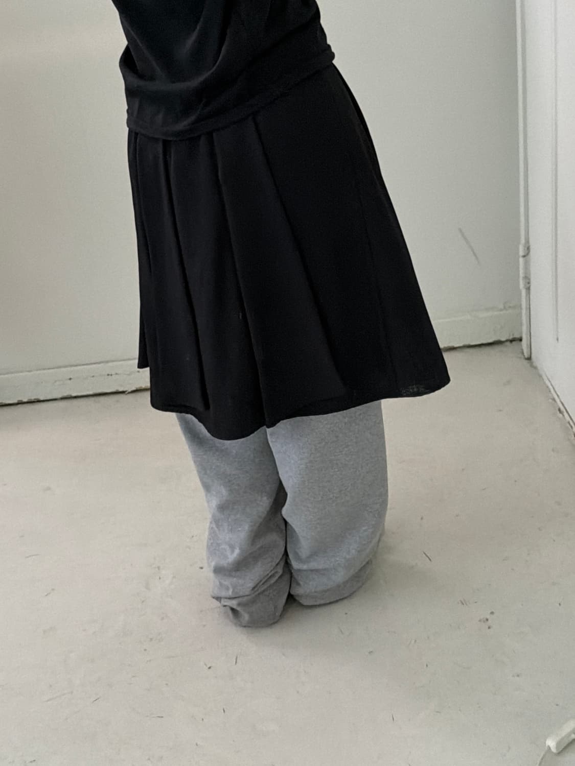 일본빈티지 블랙 핀턱 미디스커트 상품이미지3