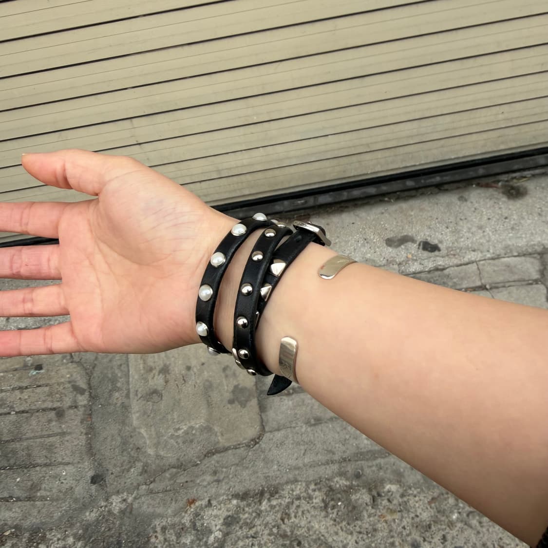 히스테릭 글래머 스터드 레더 스트랩 팔찌  상품이미지2