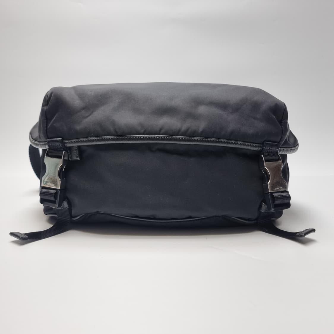 프라다 리나일론 바이커백 미듐 바디백 벨트백 (남여공용, 2VH994) 상품이미지4