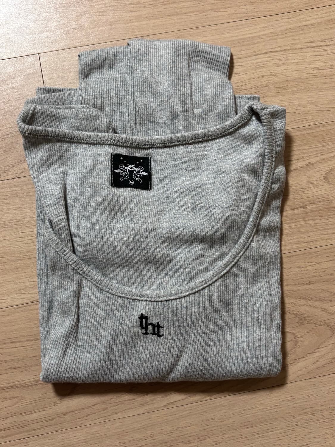 쓰리타임즈 로고티 그레이 ribbed logo tee 상품이미지2