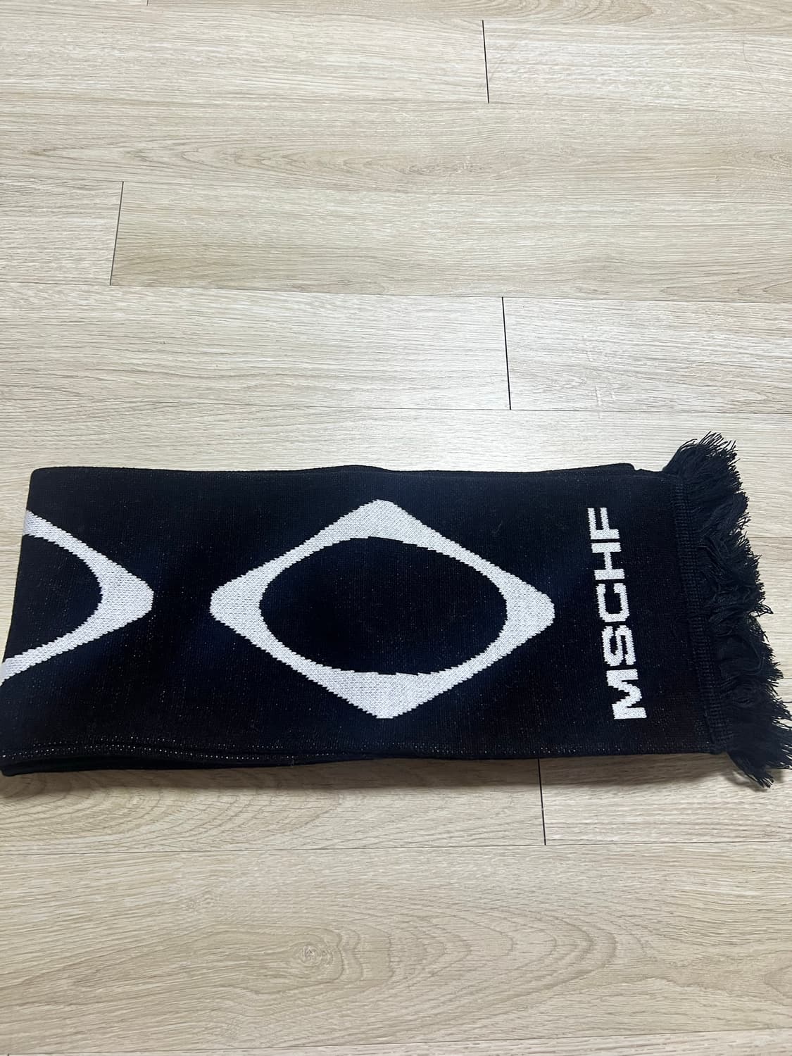 미스치프 머플러 목도리 판매 상품이미지2