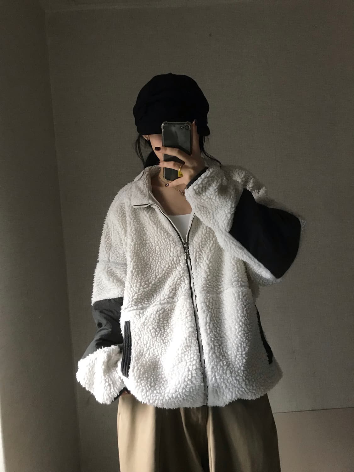아디다스 화이트 카키 후리스  상품이미지5