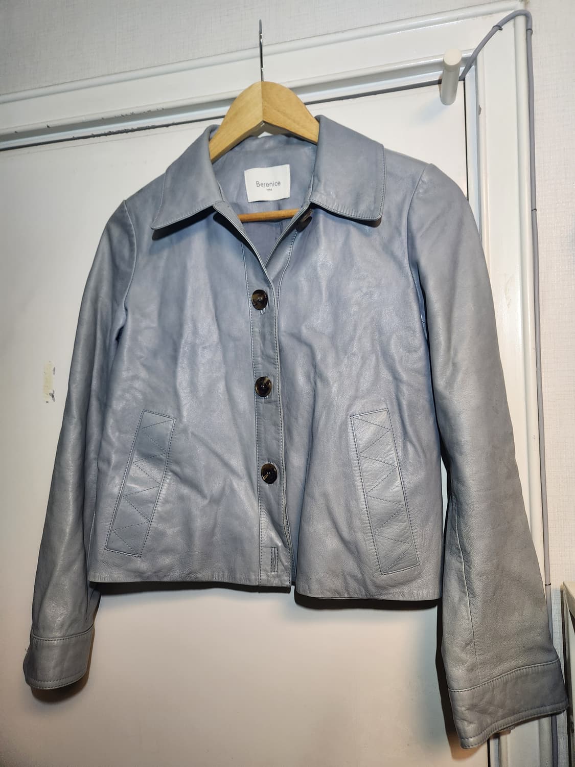 베르니스 천연 양가죽 크롭 자켓 (키160사이즈)(실측참조) 상품이미지1