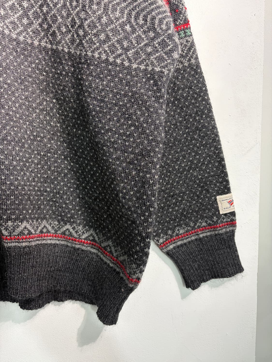 [L] Dale of norway 데일오브노르웨이 반집업 니트 울100% 상품이미지5