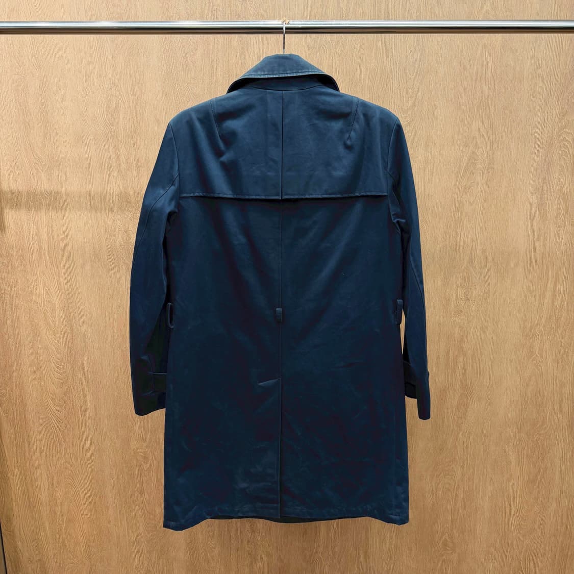 휴고 보스 클래식 트렌치 코트 히든 버튼 절개 라인 디테일 다크 네이비 상품이미지3