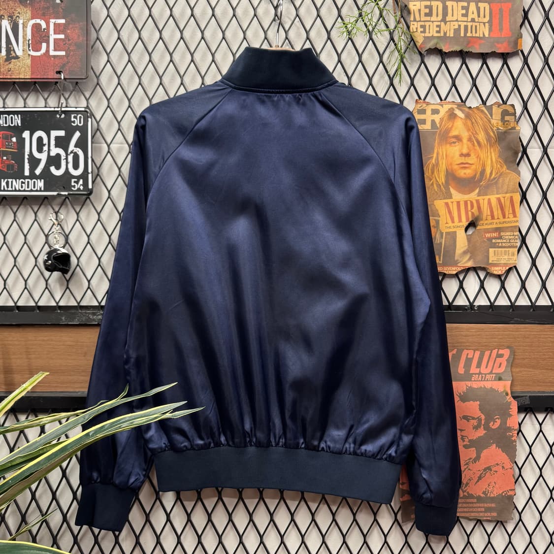 90s 트라이마크 애틀란타 코치자켓 전면 빅로고 포인트 네이비 상품이미지2