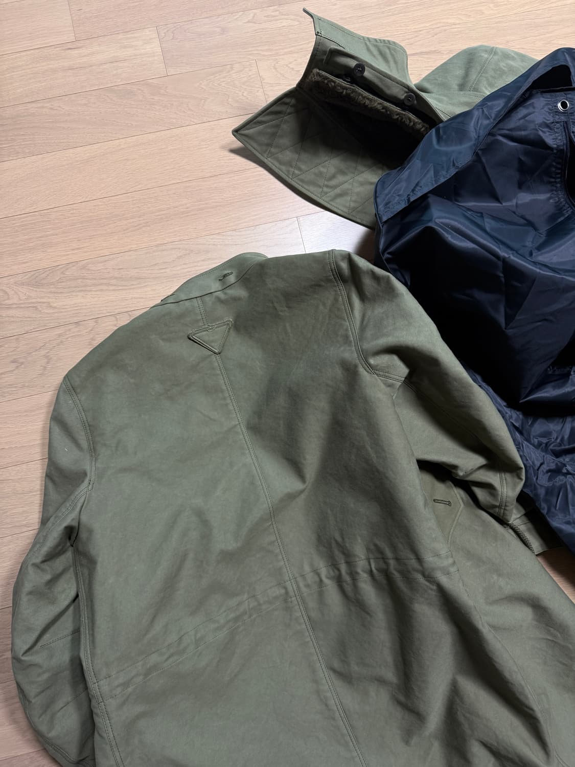 [38] 프라다 롱 후드 파카 야상 상품이미지7