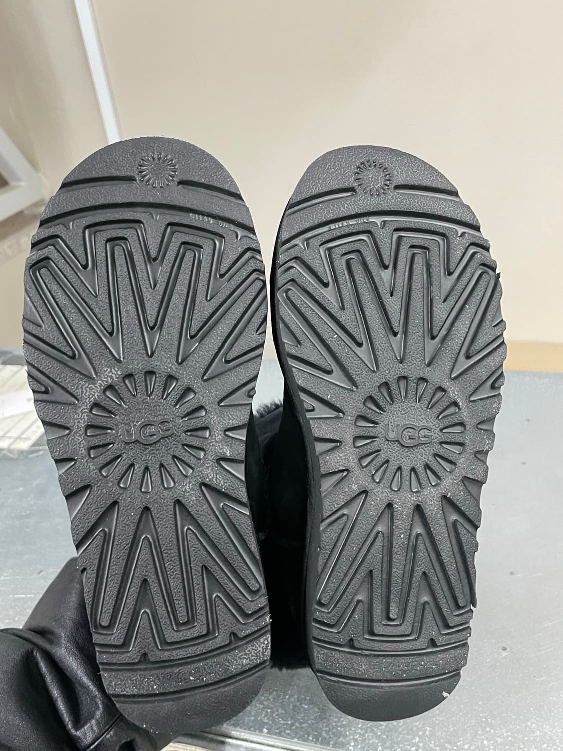 UGG 클래식 블링 미니 부츠 220 상품이미지6