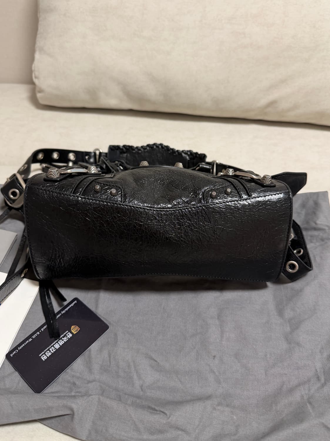 정품 발렌시아가 네오카골 XS 블랙 상품이미지5