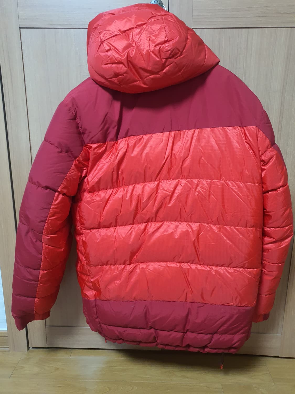 마운틴 하드웨어 대장급 구스다운 패딩 M사이즈 상품이미지2