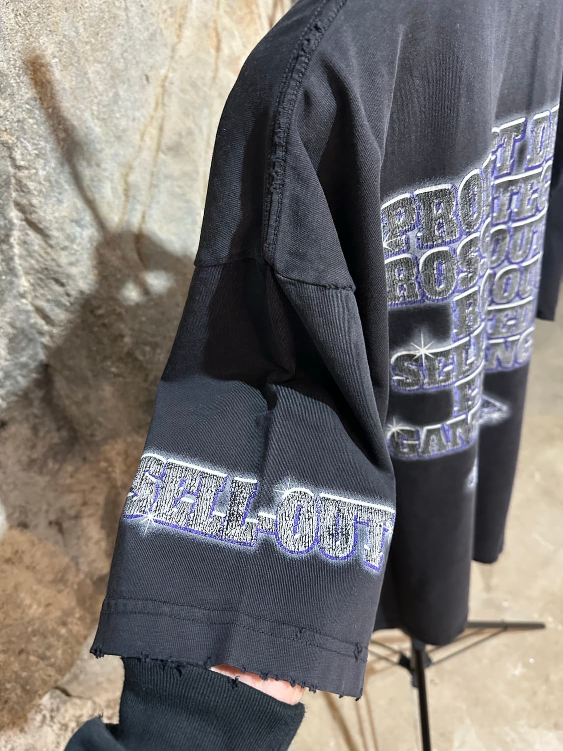 발렌시아가 SNBN 디스트로이드 오버핏 반팔 상품이미지7