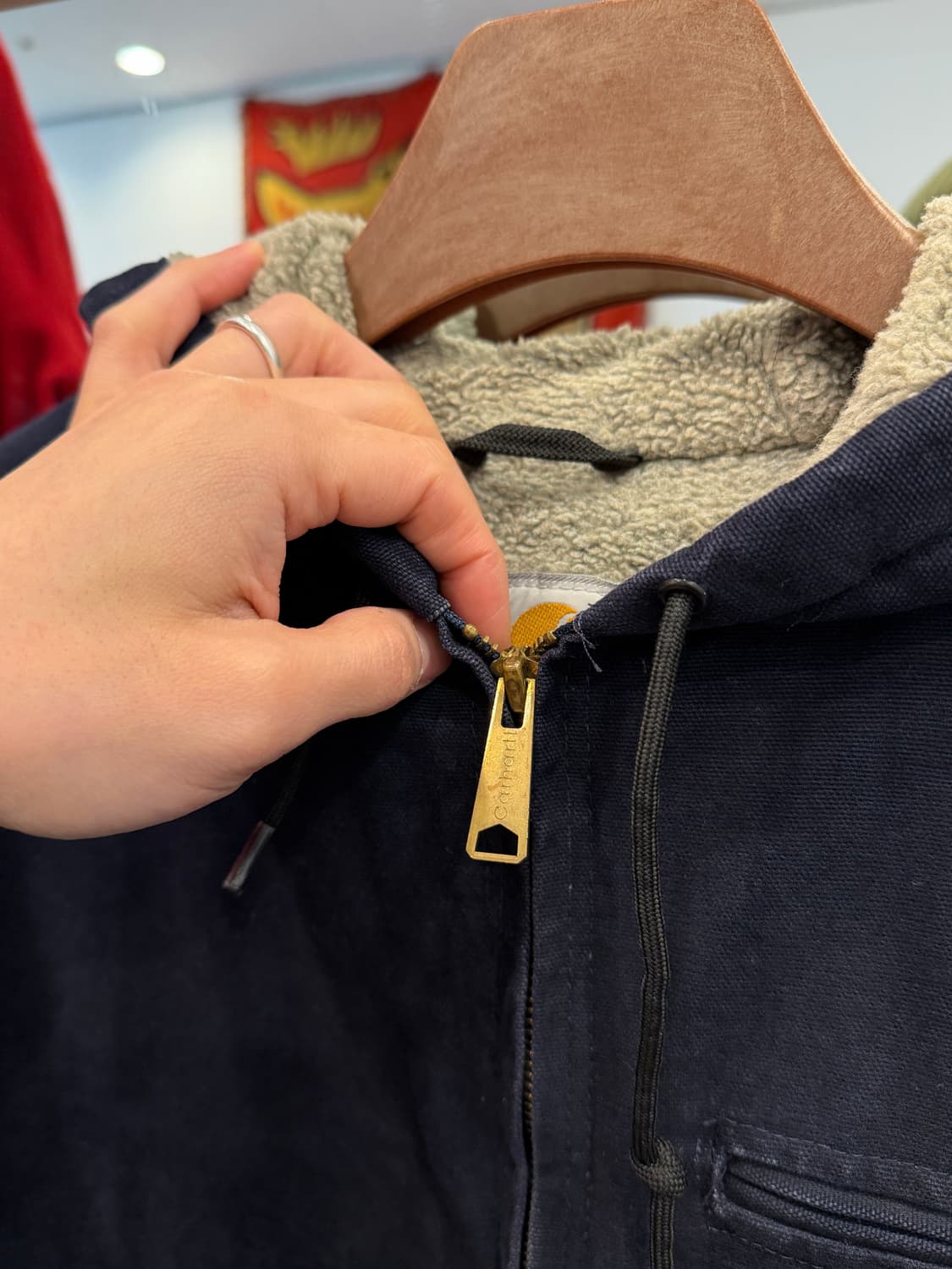 00s Carhartt 칼하트 덕 액티브 쉐르파 후드 워크 자켓 상품이미지2