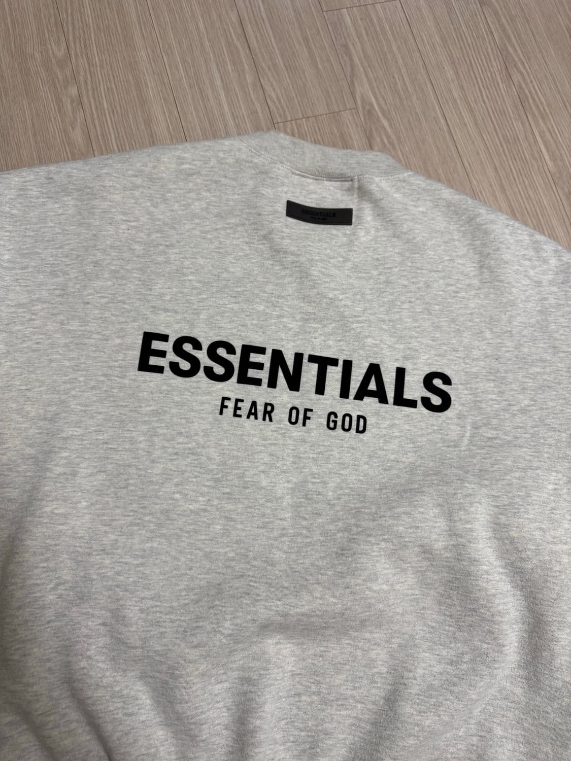 에센셜 라이트 오트밀 맨투맨  상품이미지2