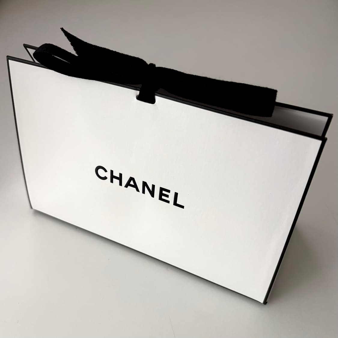 ‼️미개봉 신제품/박스 포함‼️ 샤넬 샹스 오 땅드르 오 드 뚜왈렛 35 상품이미지4