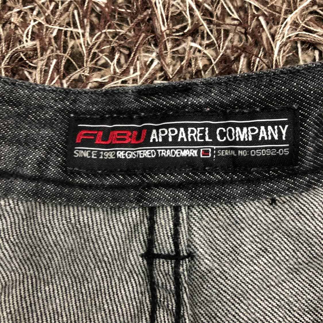 후부 사이드 지퍼 오픈 테이프 로고 와이드 데님 팬츠 상품이미지6