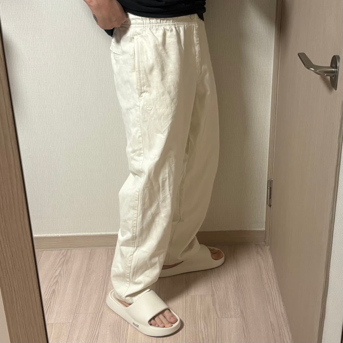정품 아디다스 트레포일 와이드 치노팬츠 아이보리 밴딩 면바지 상품이미지2