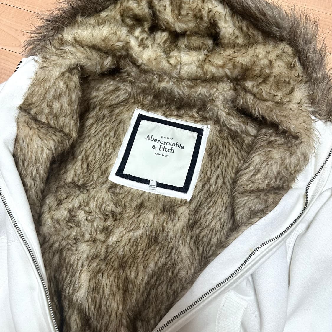 아베크롬비 투웨이 울프죠 화이트 아이보리 후드집업 00s y2k 대장 상품이미지2