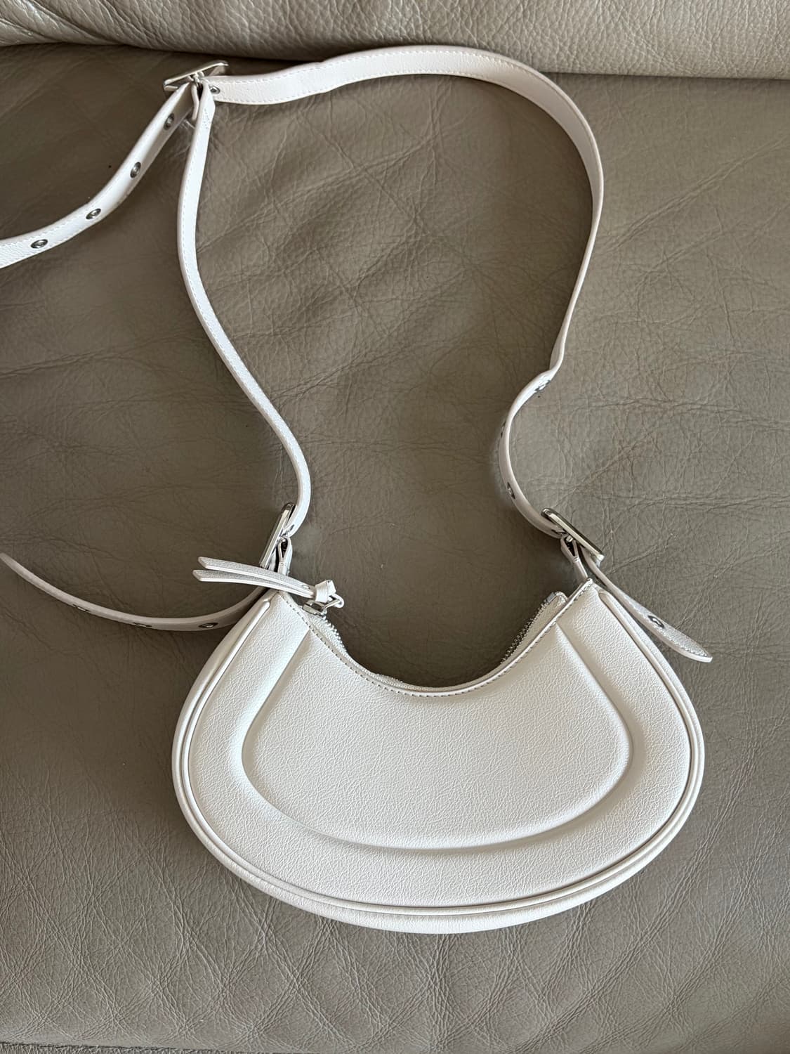 찰스앤키스 페트라 커브 숄더백 오트 상품이미지2