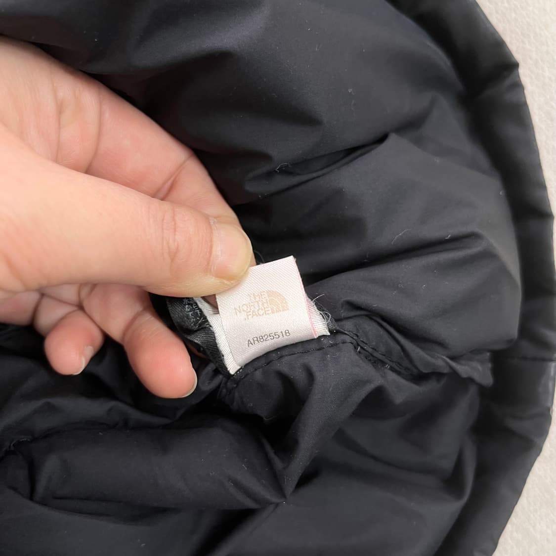 100 노스페이스 센터로고 600 경량 패딩 상품이미지9