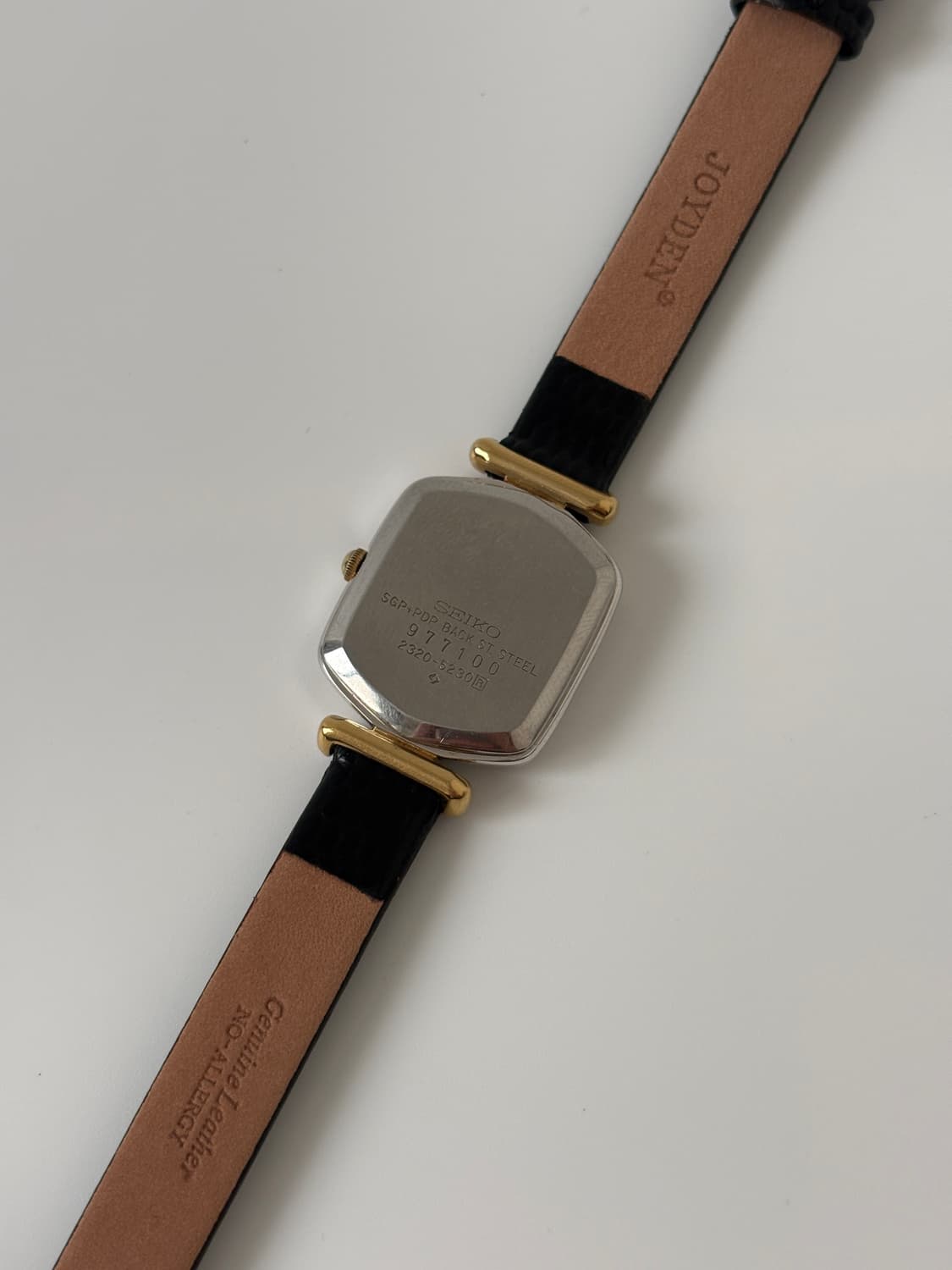 1980s Texture Dial Hexagon Ladies Quartz 상품이미지8