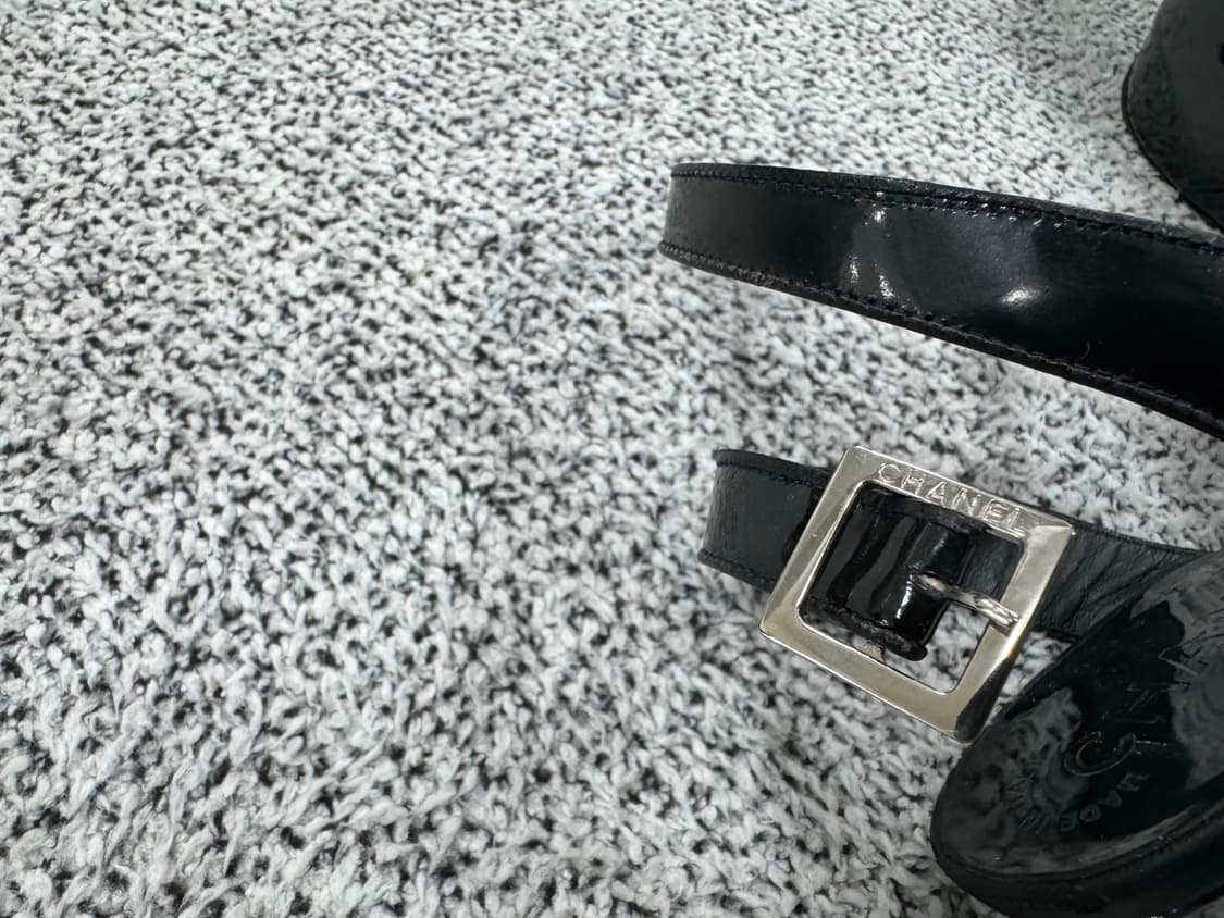 샤넬 코코마크 페이던트 샌들 상품이미지3