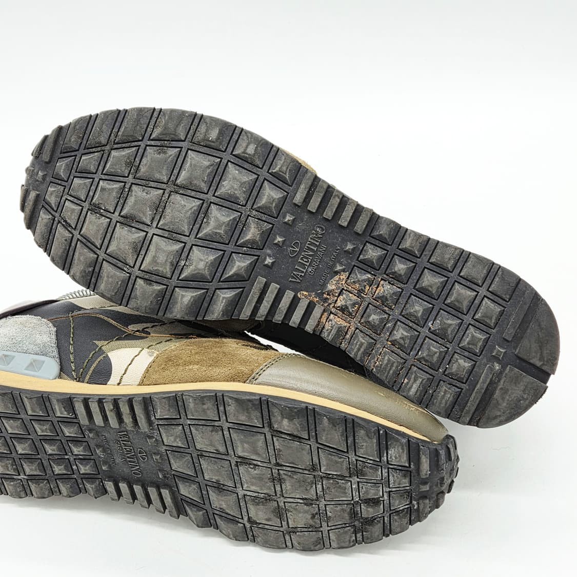 발렌티노 카모 락스터드 스니커즈 (39) 상품이미지3