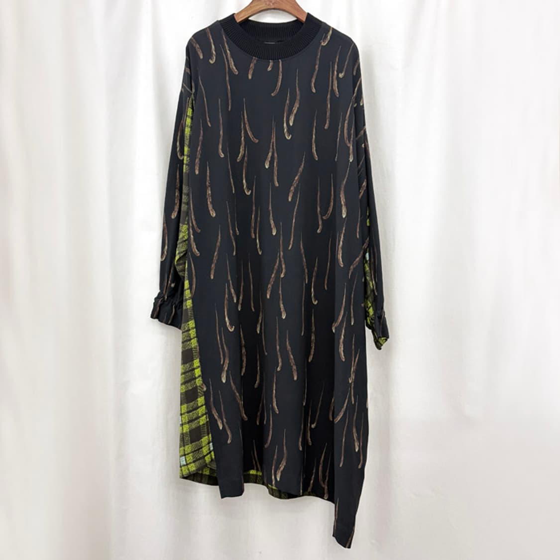 드리스반노튼 페더 체크 프린트 원피스 상품이미지1