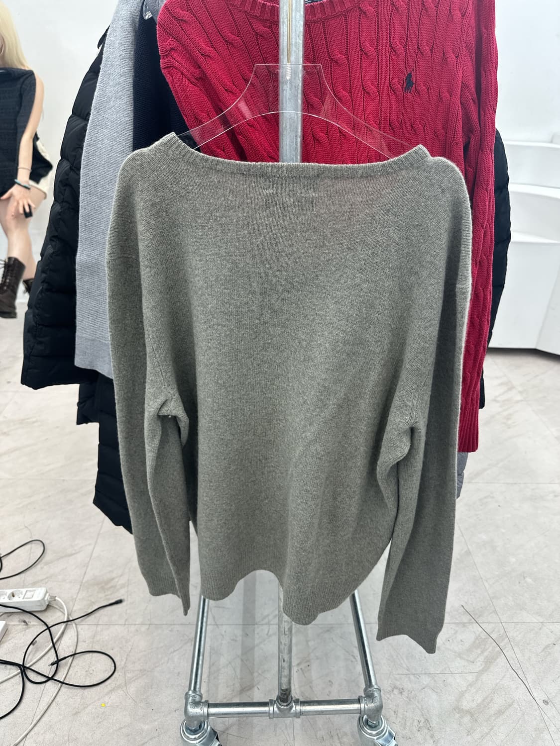 폴로 브이넥 그레이니트 상품이미지2