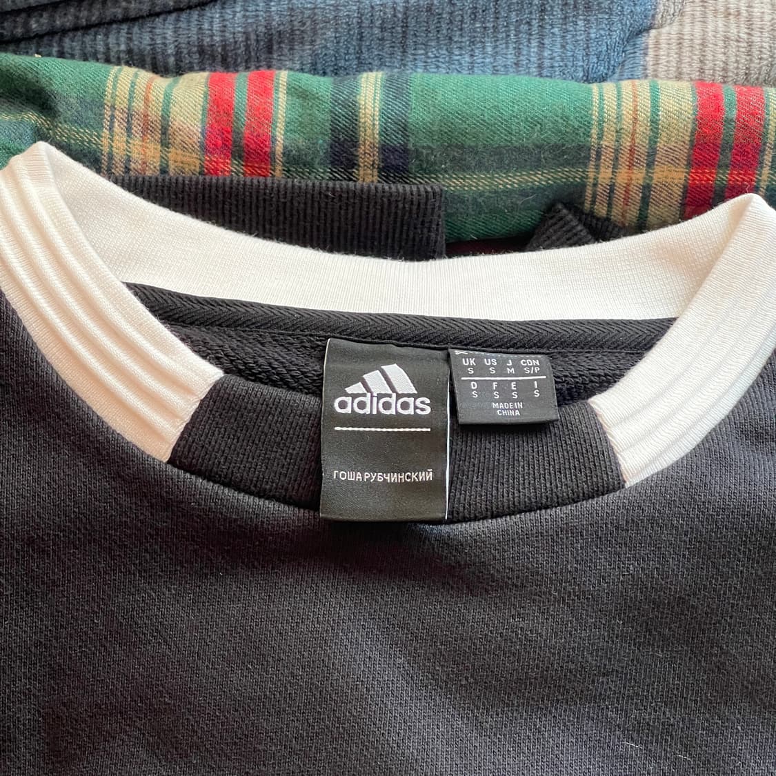 아디다스 고샤 맨투맨 상품이미지2