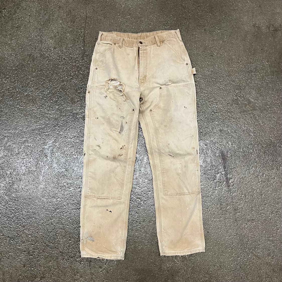 Carhartt 데미지 더블니 워크 팬츠 (33“) 상품이미지3
