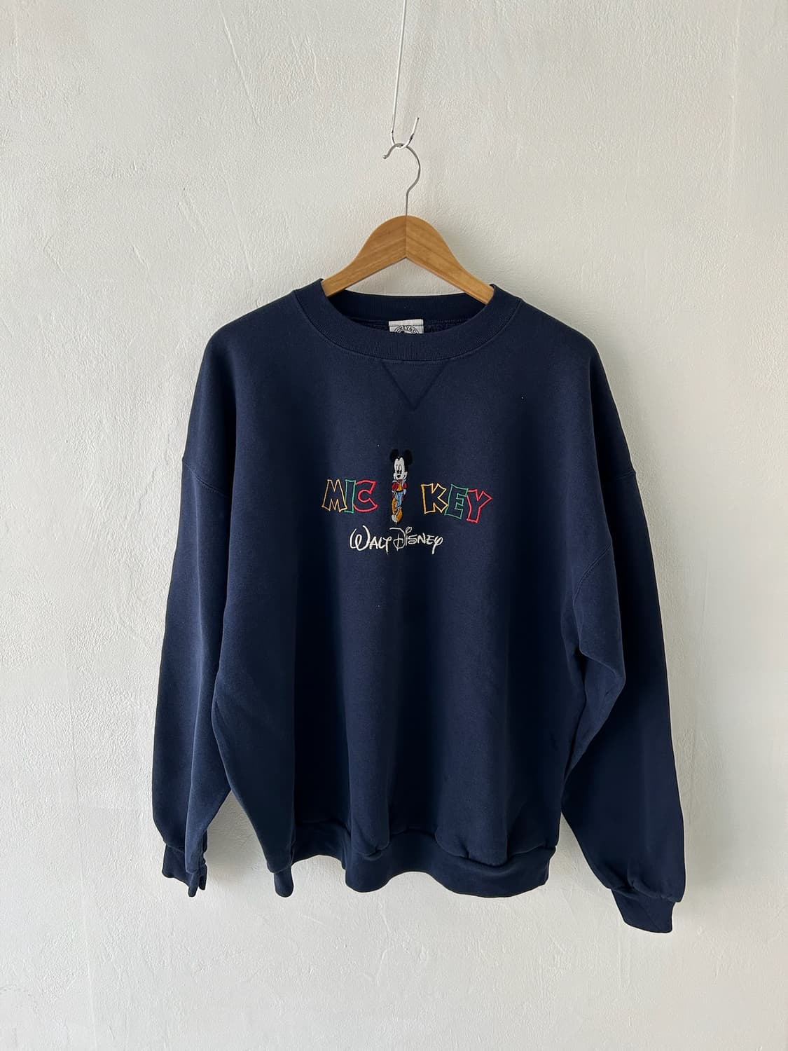 90's Mickey USA Sweatshirt.  상품이미지1