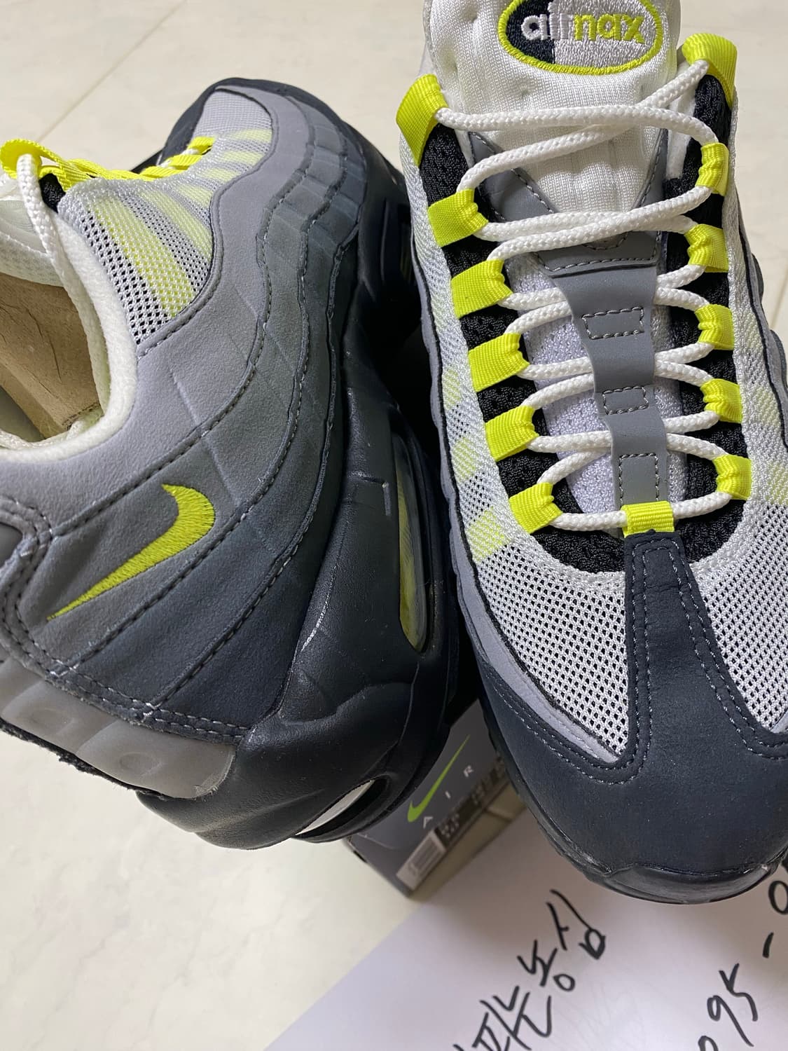 Nike Air Max 95 OG 형광 (2020) 265size 상품이미지6