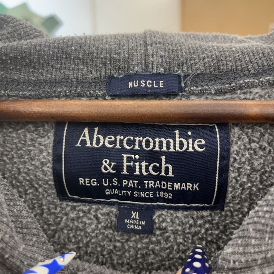 아베크롬비 올드스쿨 키치 불곰자수 약기모 후드티 XL C08799 상품이미지5