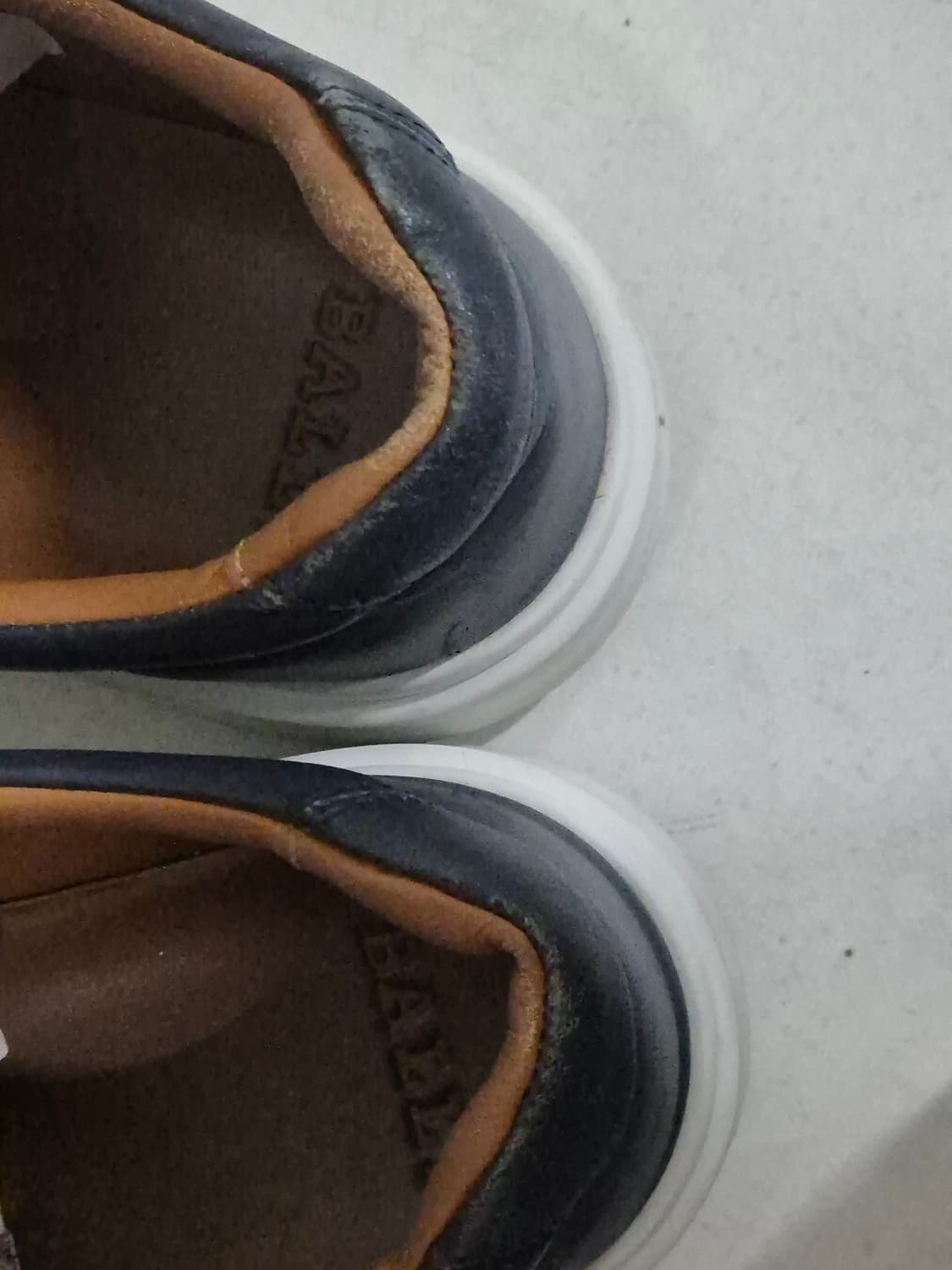 Bally 남성 가죽 스니커즈 (EU41.5/270) 상품이미지9