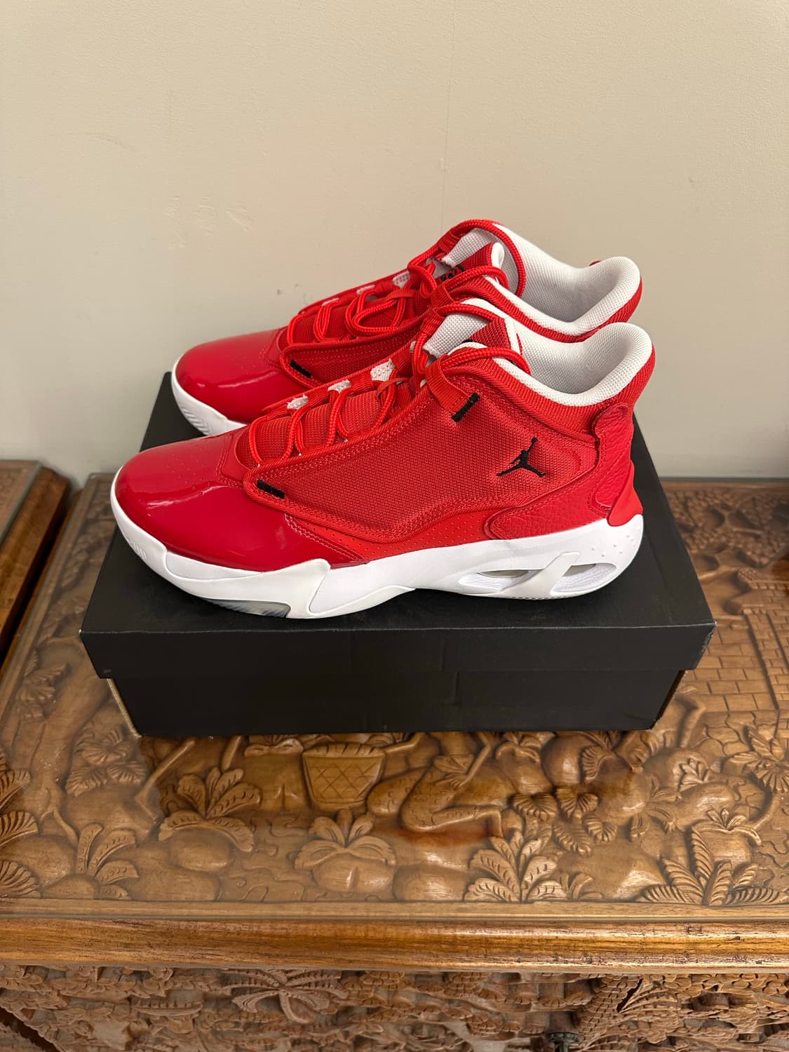 조던 맥스 아우라4 유니버시티레드 상품이미지2