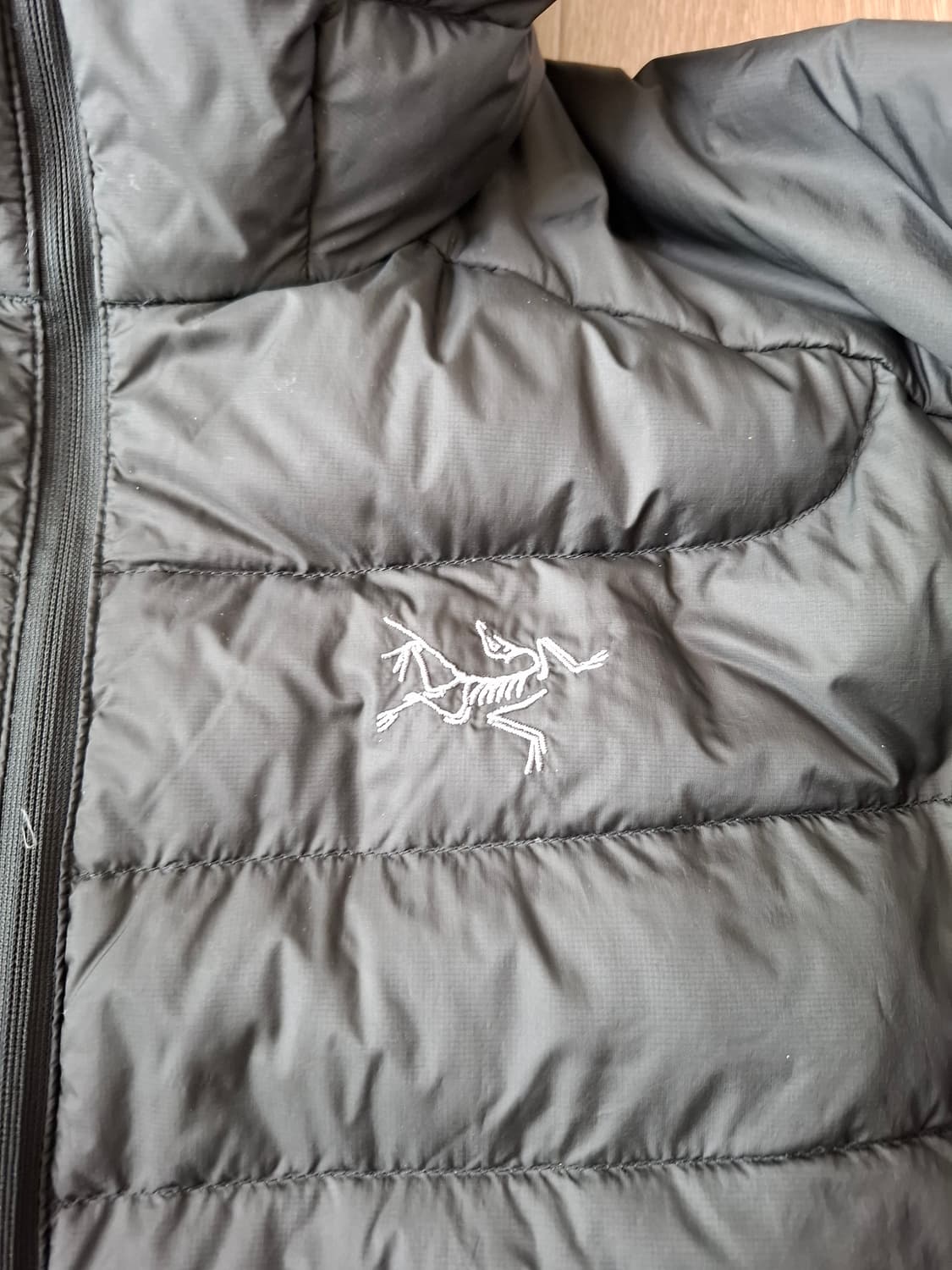 M 아크테릭스 세륨 후디 경량 패딩 자켓 블랙 상품이미지2