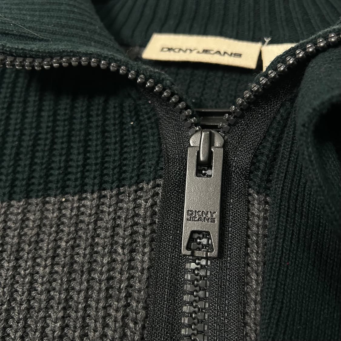 (S) DKNY 스트라이프 니트 반집업 상품이미지5