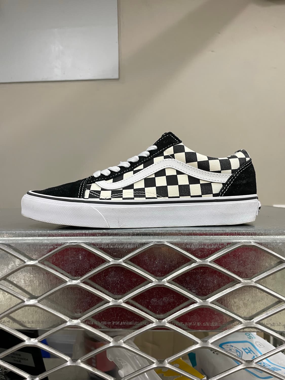 반스 올드스쿨 36 팩토리 체커보드 250 상품이미지1