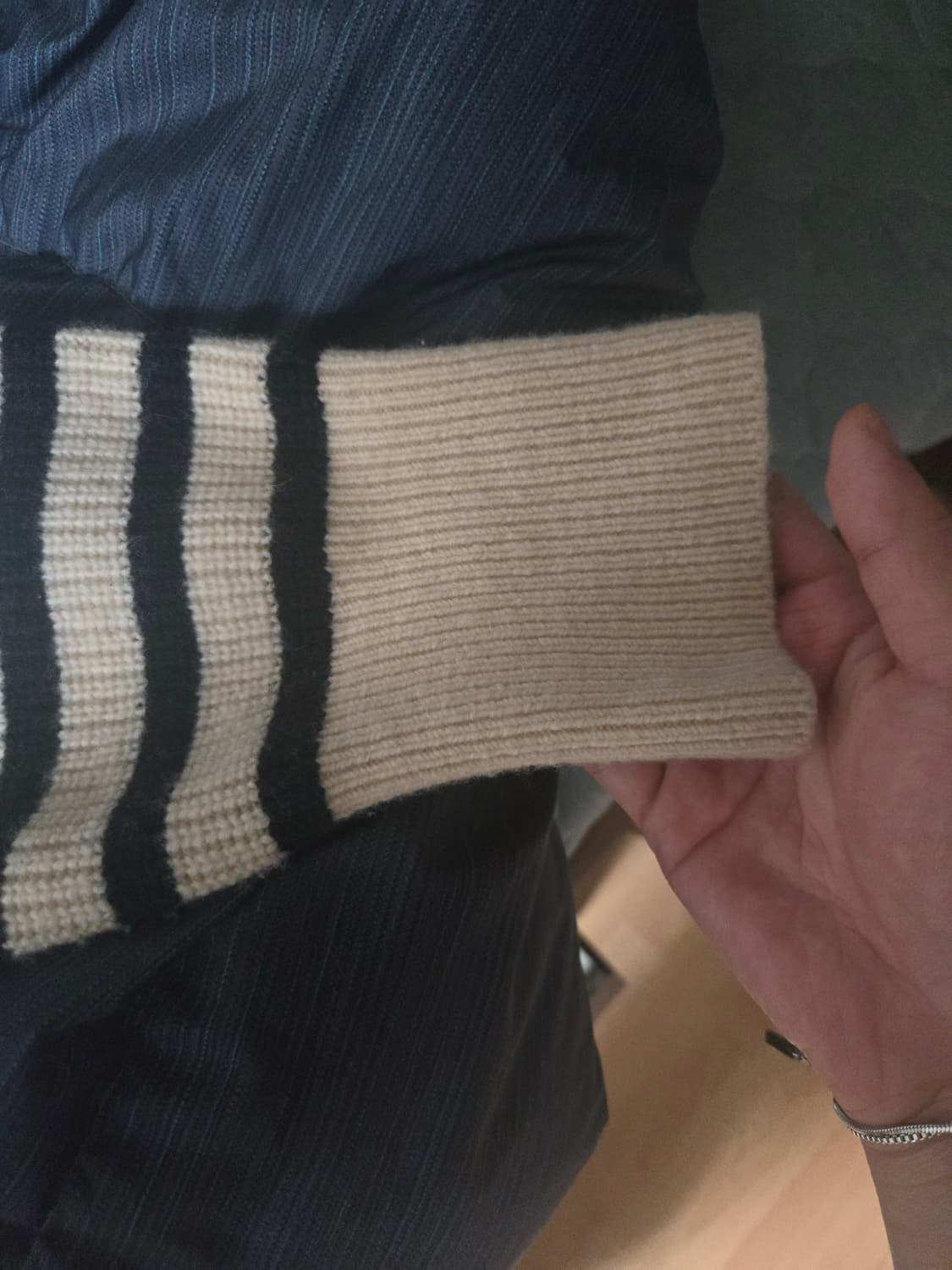 렉토스트라이프 니트 황금사이즈m 상품이미지5