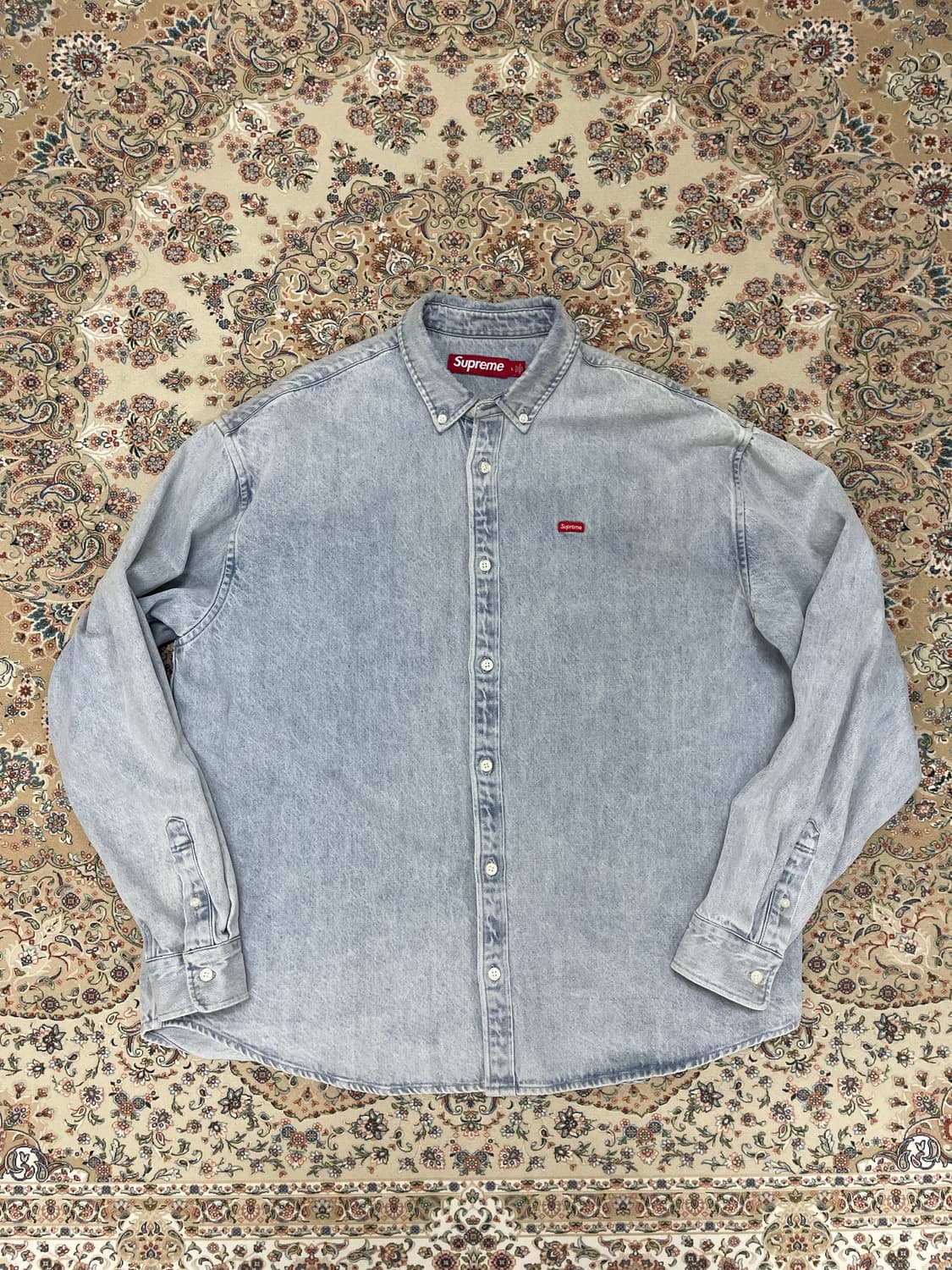 [새상품] 24ss 슈프림 스몰 박스 데님 셔츠 상품이미지1