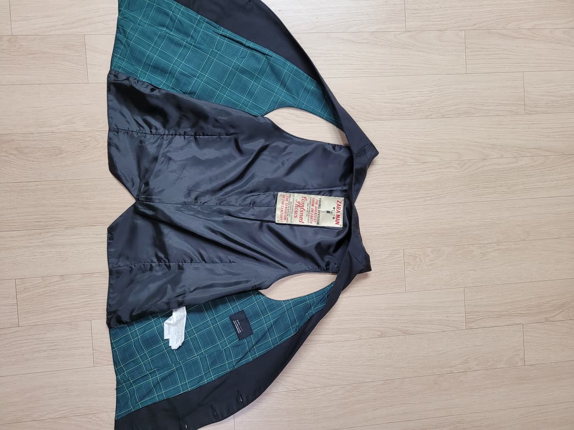 자라 ZARAMAN V넥 4버튼 조끼 100 블랙 상품이미지7