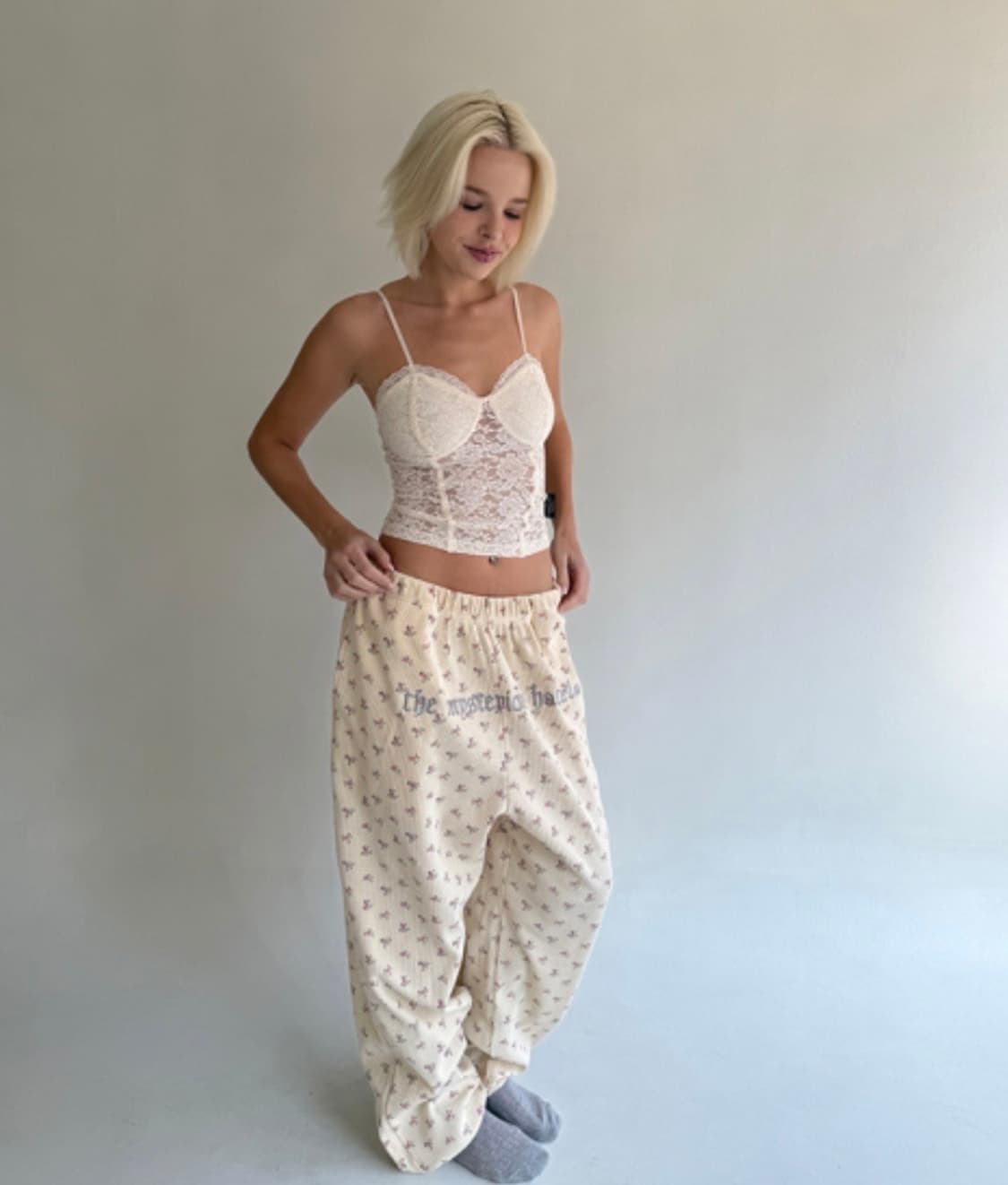 더미스테리어스호텔 플라워 와플 팬츠 상품이미지1