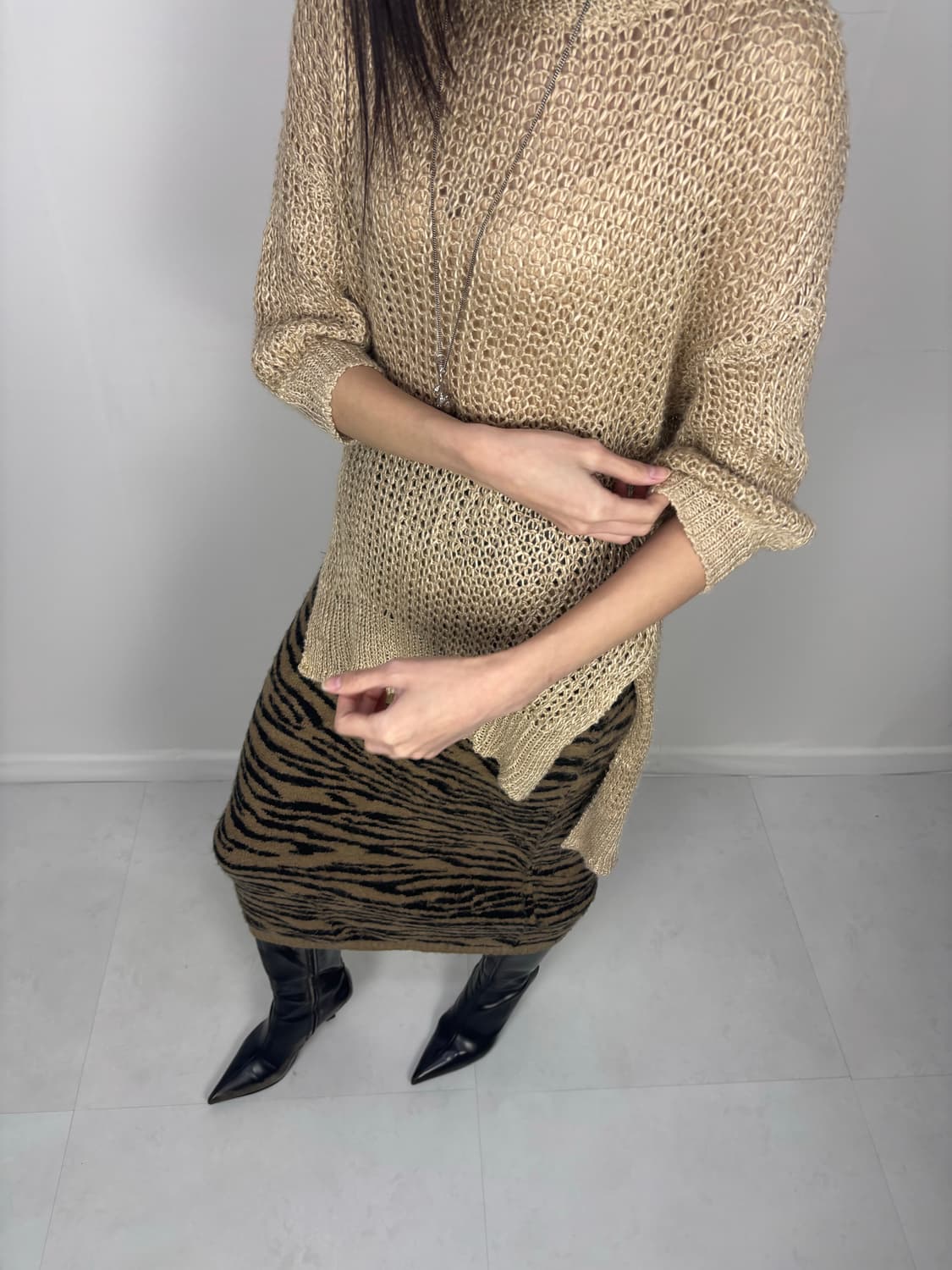 ASYMMETRIC LOOSE KNIT 상품이미지2