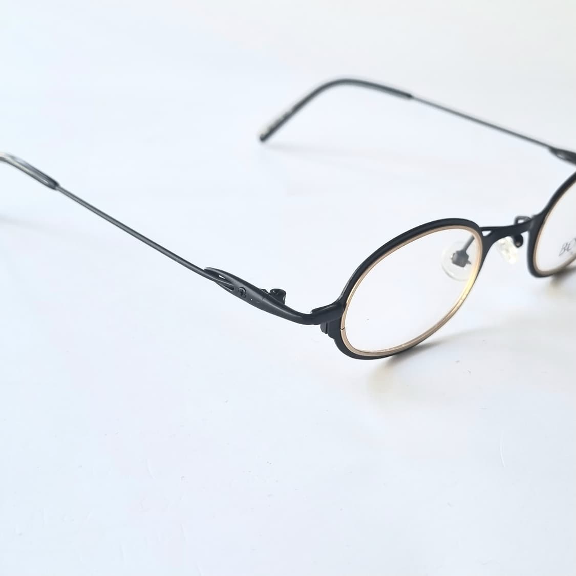 데드스탁 BONIA 빈티지 무드 미니멀 오벌 메탈 안경테 상품이미지8