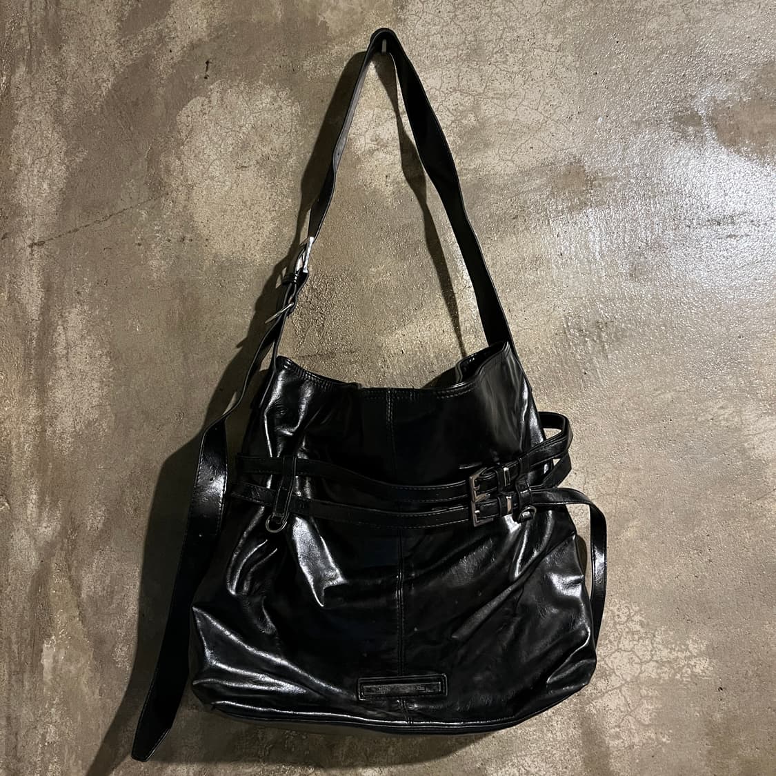 마뗑킴 레더 가죽 크로스백 상품이미지1