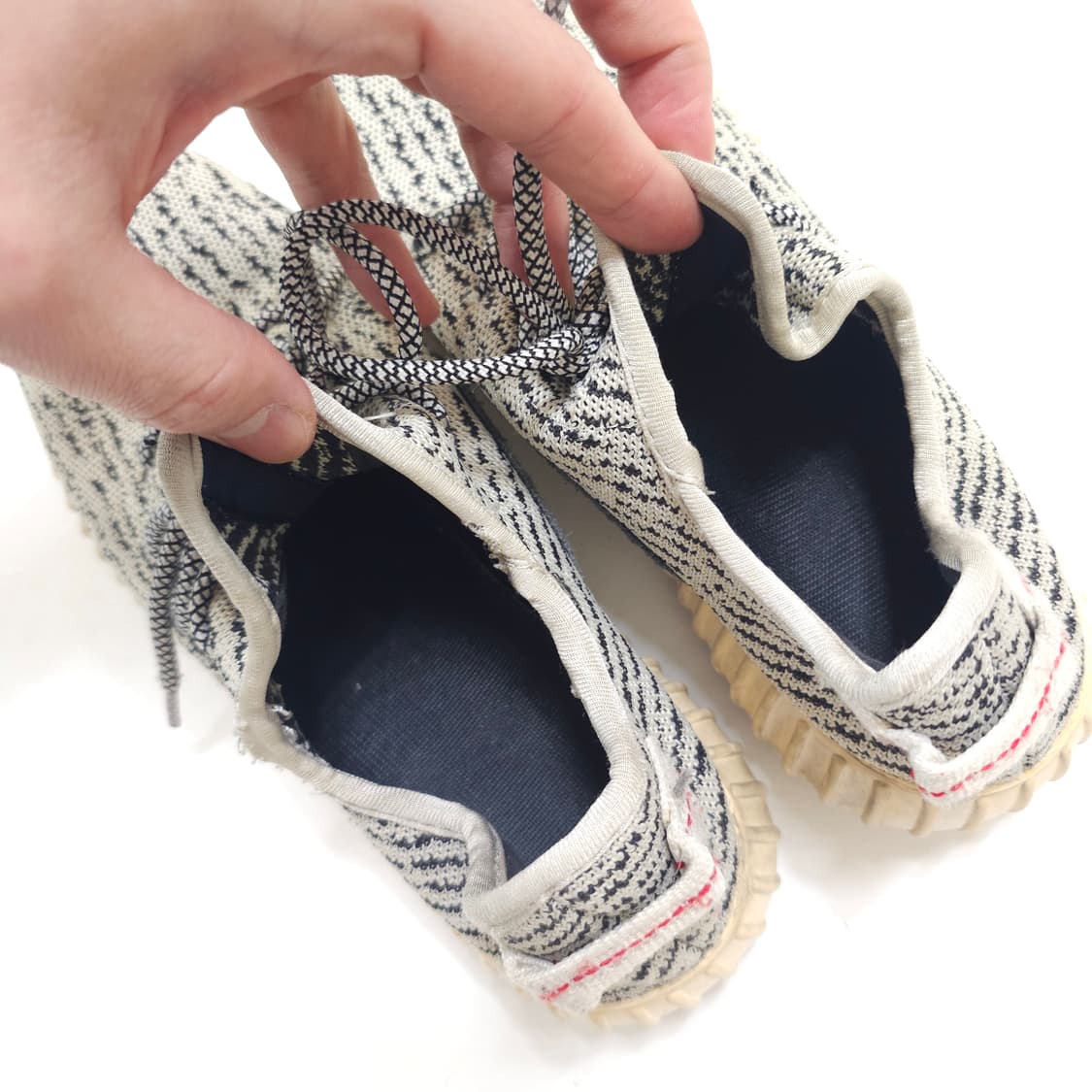 아디다스 이지부스트 350 V1

터틀도브 상품이미지4