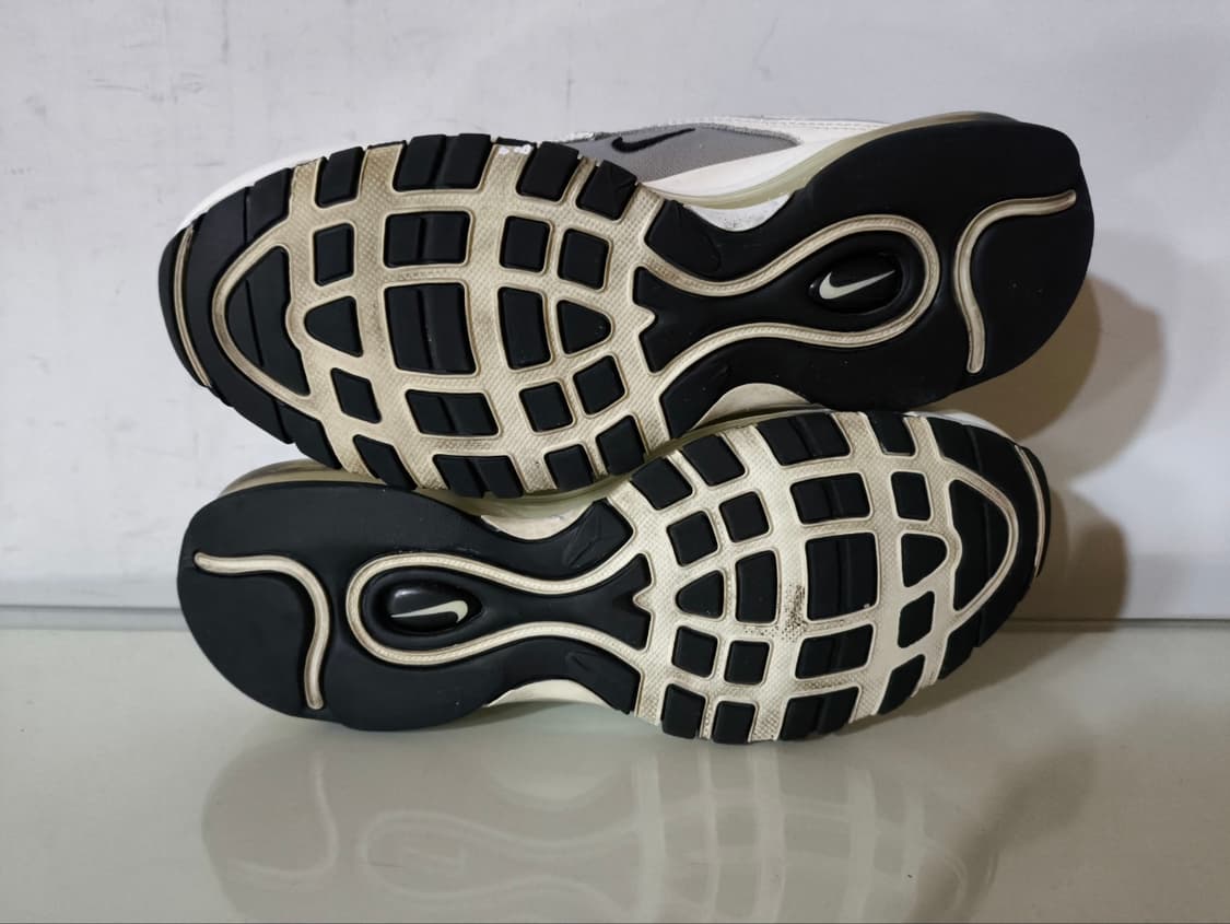 255mm 나이키 에어맥스 97 에센셜 운동화  상품이미지9