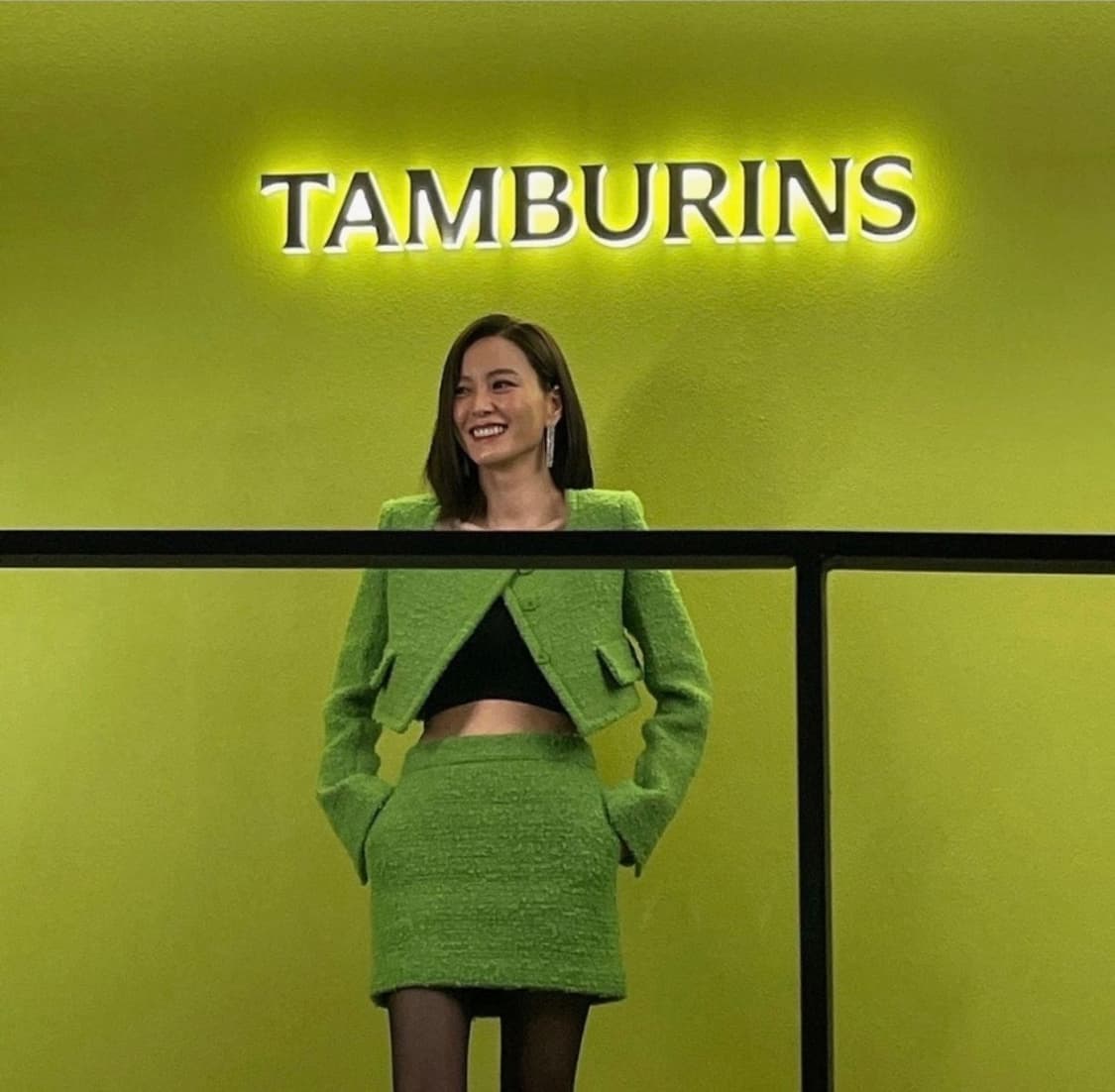 택O) [s] 렉토 홀리데이 부클 커브드 넥 크롭 자켓 [태연 착용] 상품이미지3