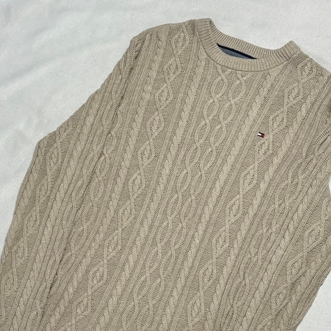 L 타미힐피거 케이블 라운드넥 니트 상품이미지1
